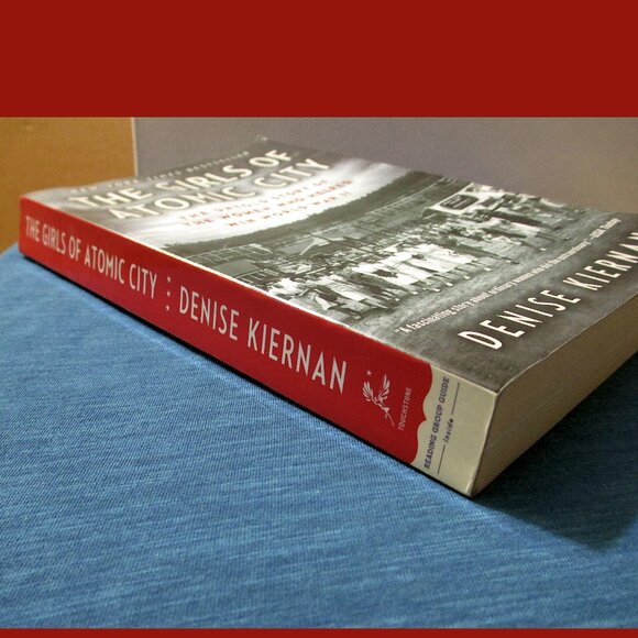 Book-The Girls of Atomic City: The Untold Story of the Women Who Helped Win WWII - Picture 13 of 16